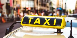 Lee más sobre el artículo Taxis en Valencia: Una forma cómoda y segura de moverse por la ciudad